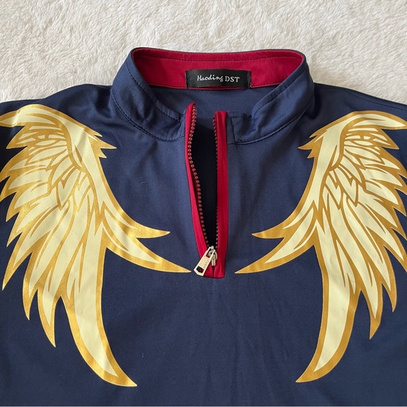 Half zip lightweight blue long sleeve with wings graphic - Picture 3 of 3